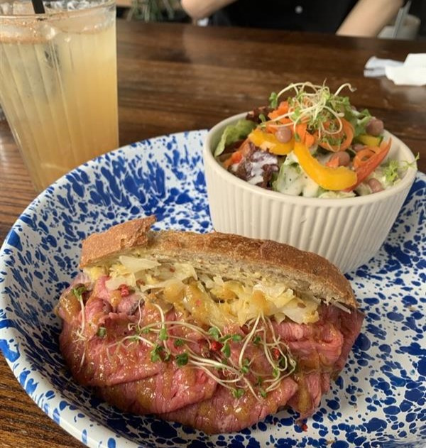 【湘南の不動産会社に勤める会社員の日常】湘南でカフェ超え熟成肉＠3nd CAFE+BAR