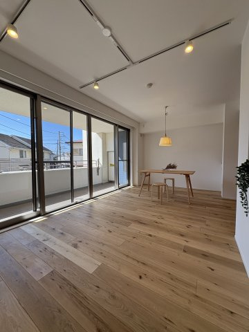 KAMAKURA WOOD LIVING — 材木座の上質リノベ 物件写真 09