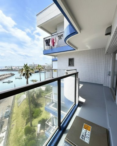 SEASIDE WINDOW｜海を眺めながら暮らす、逗子の特等席。 物件写真 05